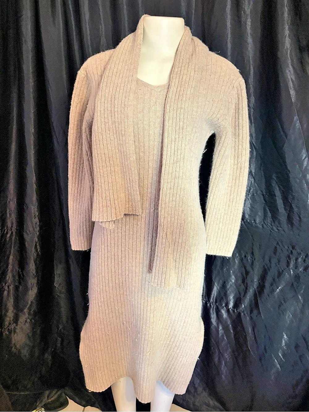 Ribbed Knit Midi Dress in Cream
